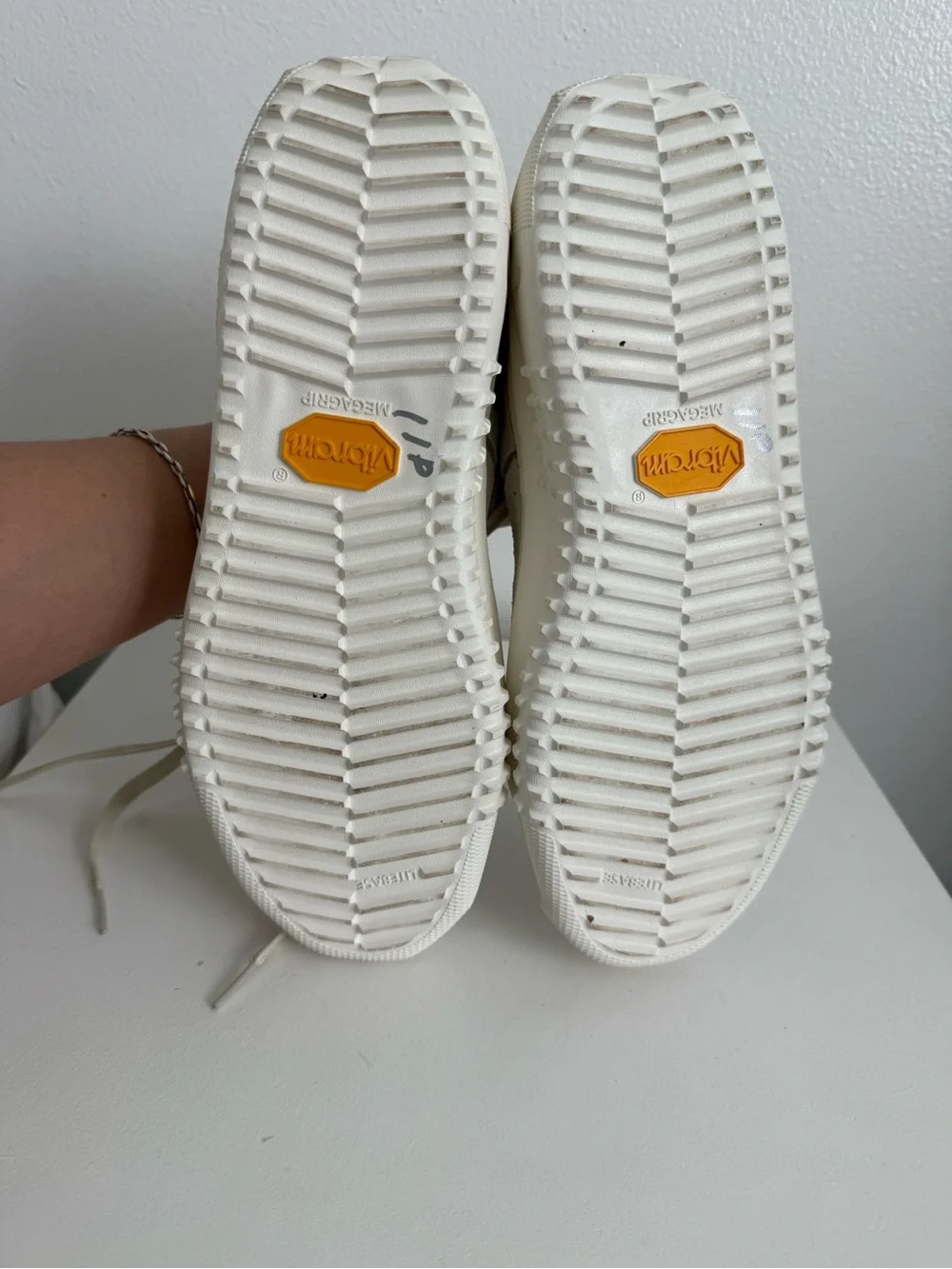 Brandblack Low-Top Sneakers in Cream/Beige